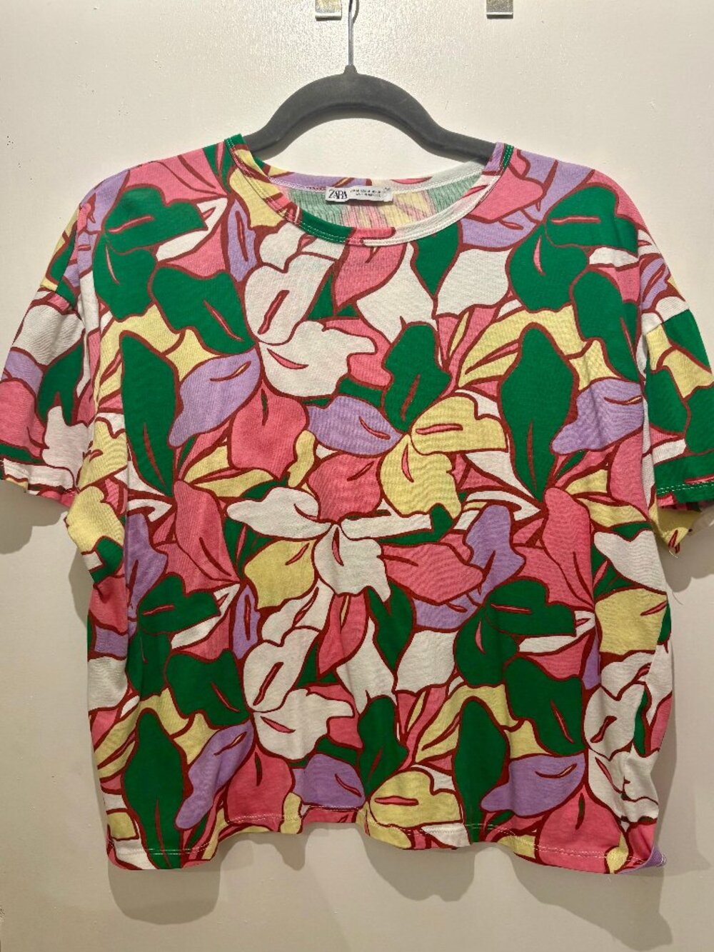 Zara Tropical Floral Print T-Shirt 100% Cotton Size Medium